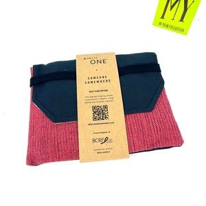 Delta One - Someone Somewhere amenity kit - BRAND NEW